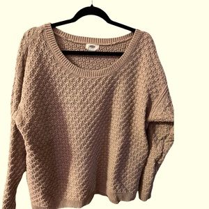 Old Navy heavy cotton crew neck sweater in grauge shade perfect to transition!